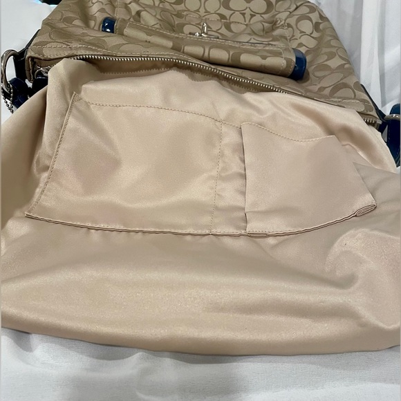 STUNNING BLUE and Khaki Coach Like New Penelope Signature Sateen Shoulder Bag - Picture 8 of 16
